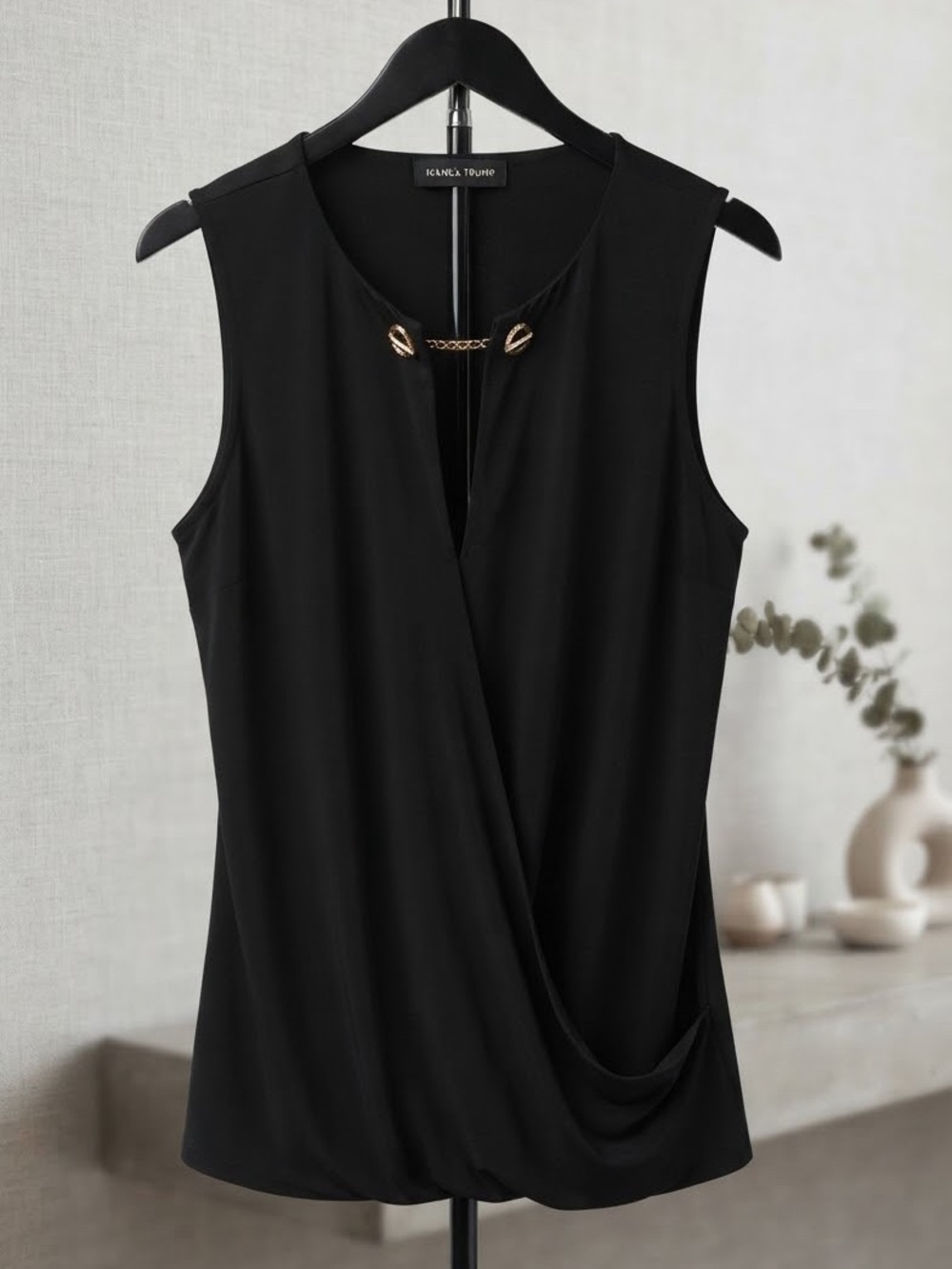 Stylish Black Blouse Sleeveless Top